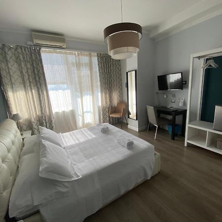 Corso Italia Rooms Милано Екстериор снимка