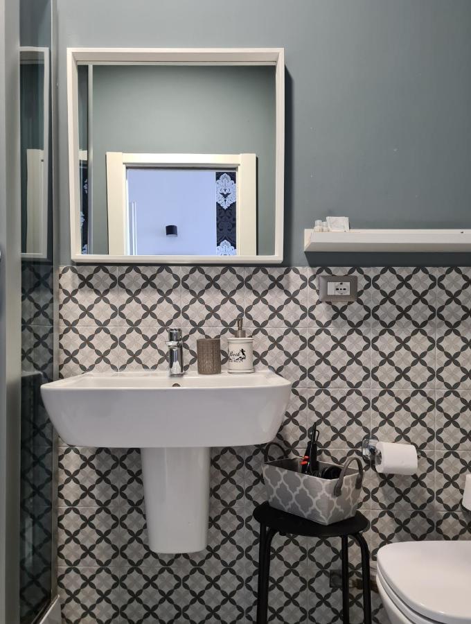 Corso Italia Rooms Милано Екстериор снимка